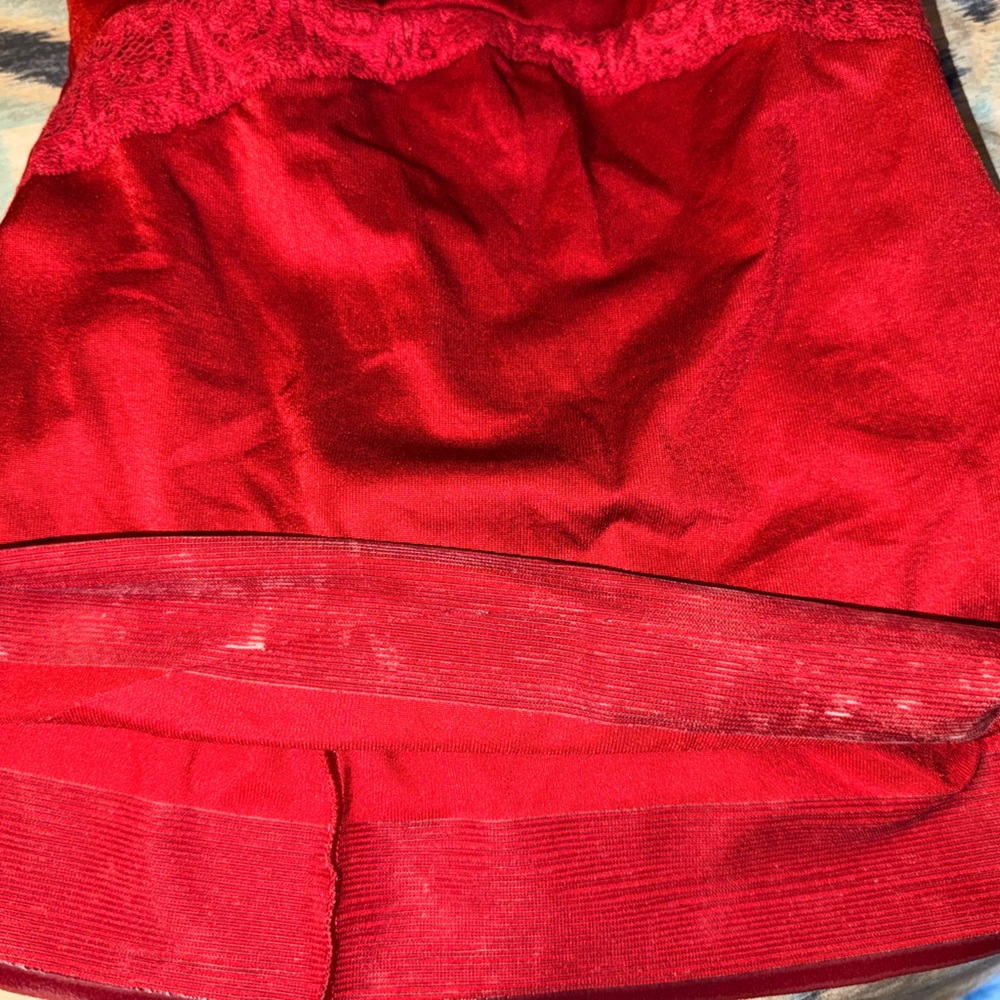 Ruby Ribbon Red Lace Camisole - Picture 4 of 4